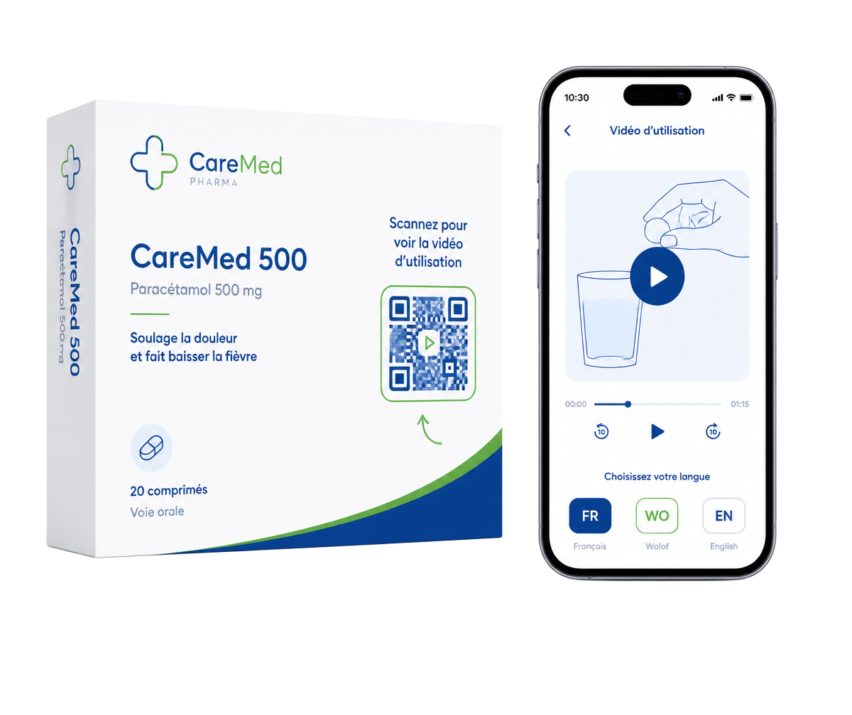 Boîte de médicament avec QR code et smartphone affichant une notice vidéo en français, wolof et anglais